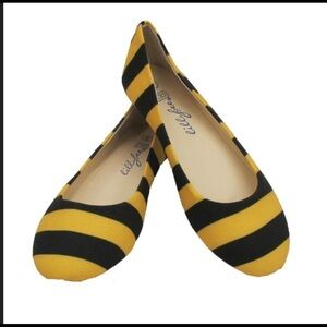 LILLY BEE FLATS STRIPED BLACK GOLD SHOES NEW NO TAGS